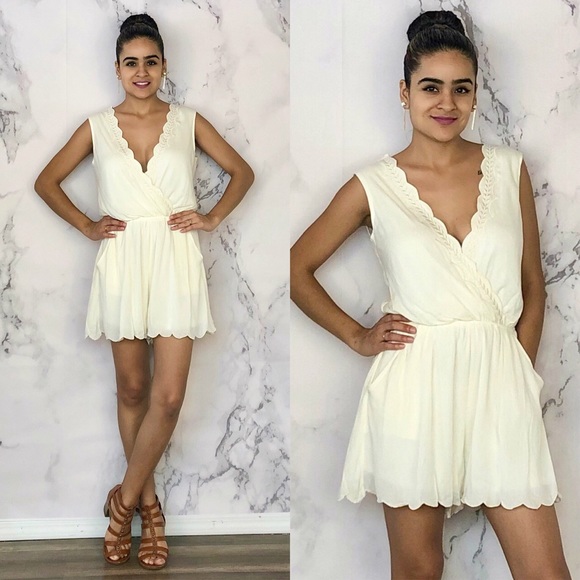 Ivory Scalloped Romper - Picture 2 of 4